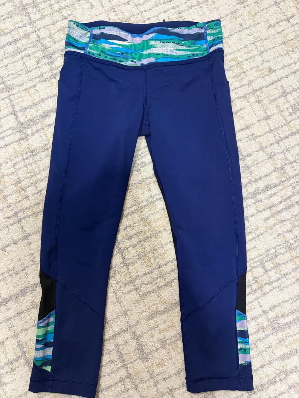 lululemon athletica Navy Capri Leggings with Aqua-Green Patterned Waistband